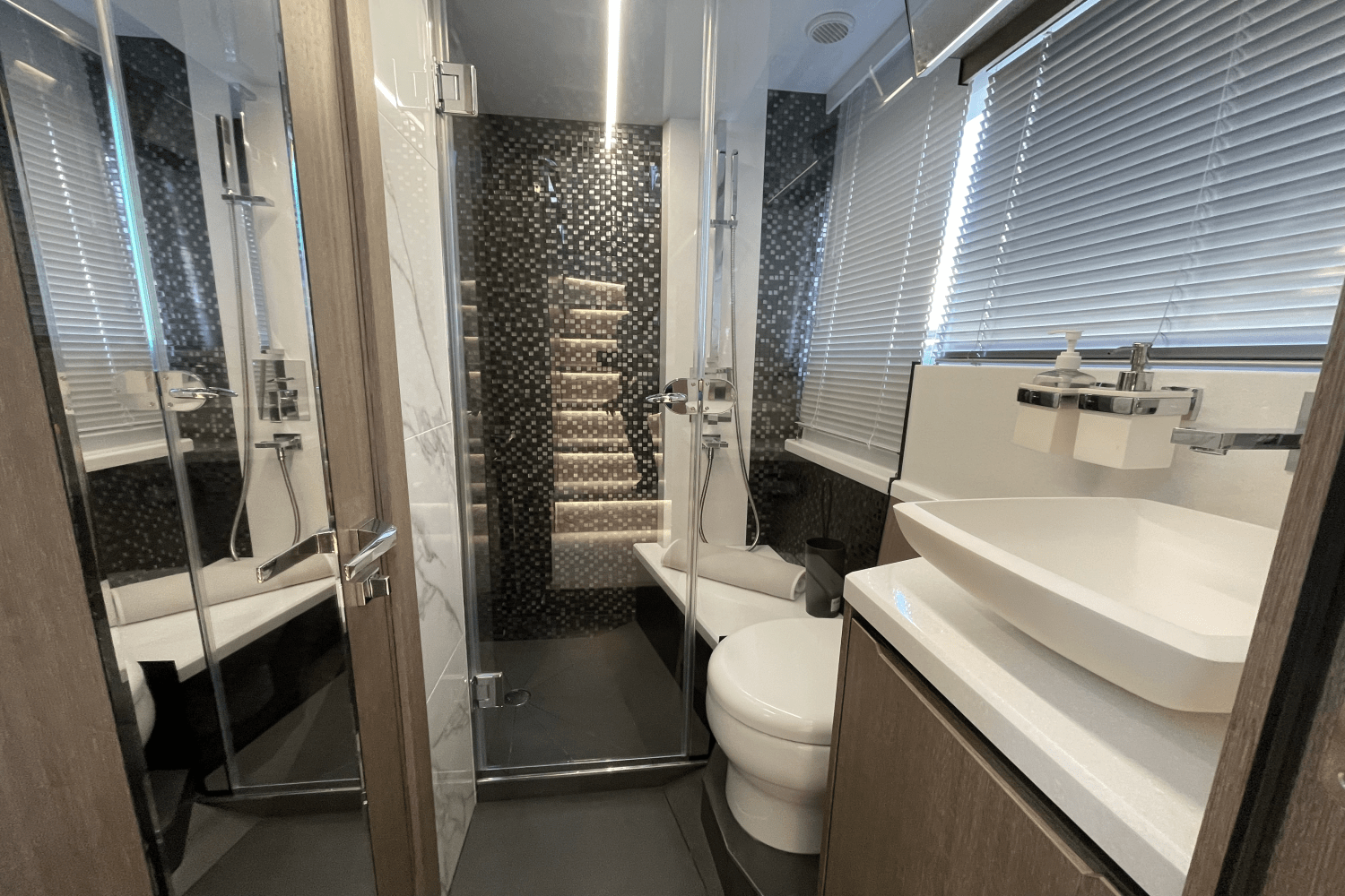2021 Galeon 640 FLY BRIDGE Image Thumbnail #42