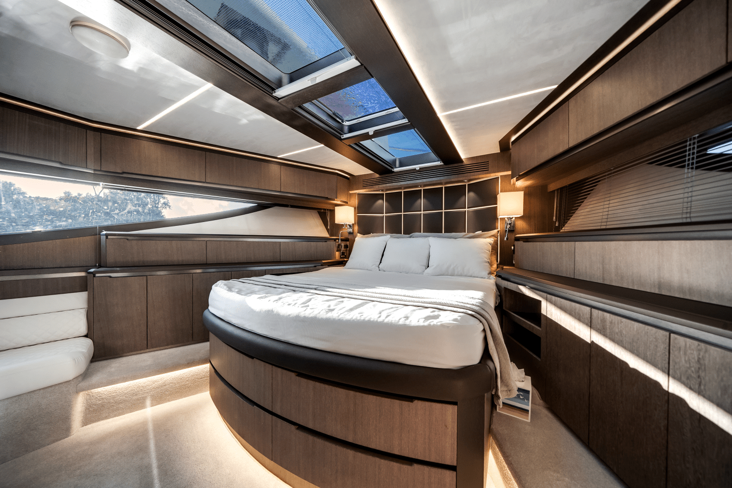 2021 Galeon 640 FLY BRIDGE Image Thumbnail #25