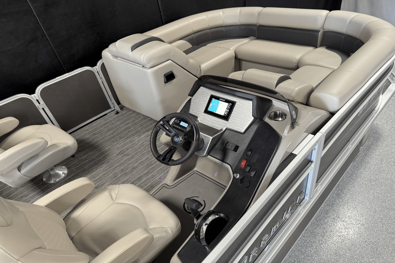 2022 Premier 230 Sunsation Image Thumbnail #8