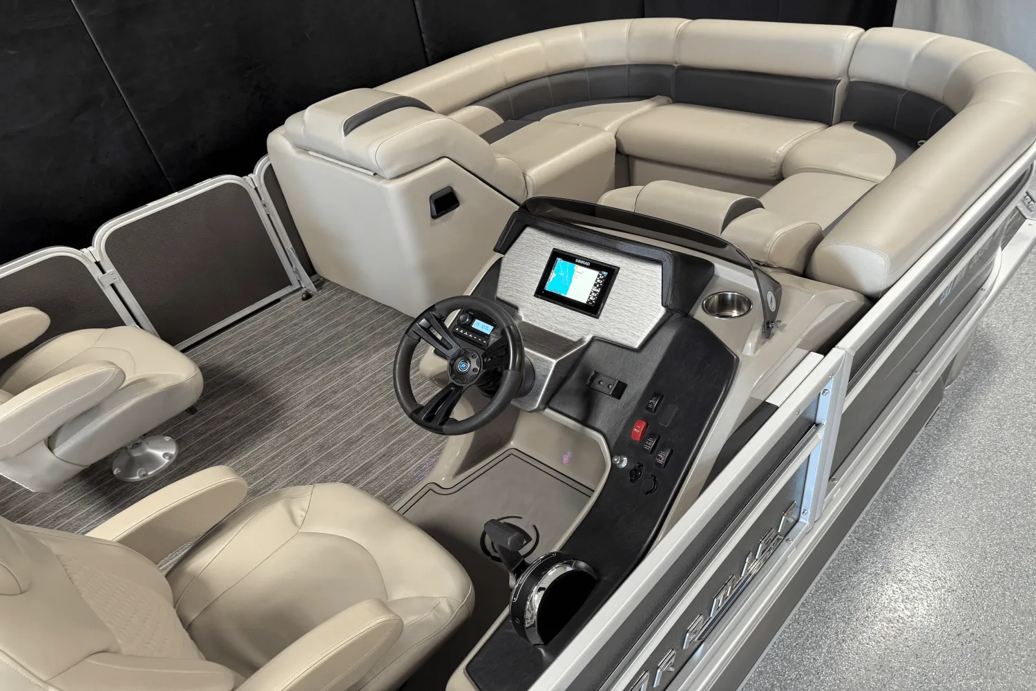 2022 Premier 230 Sunsation Image Thumbnail #8
