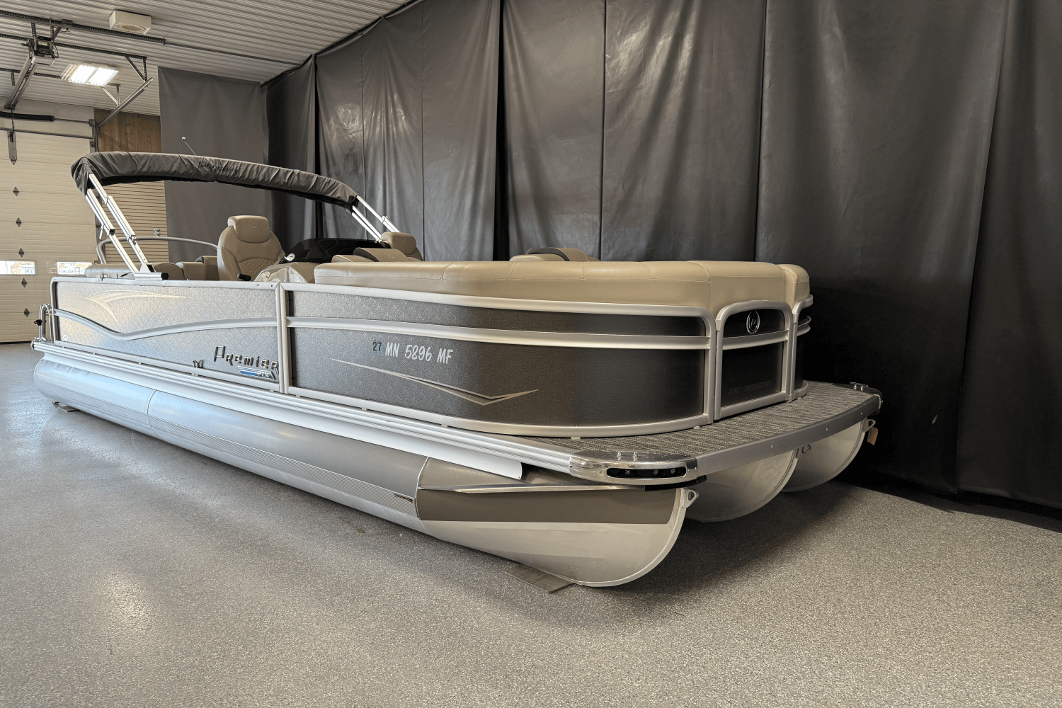 2022 Premier 230 Sunsation Image Thumbnail #3