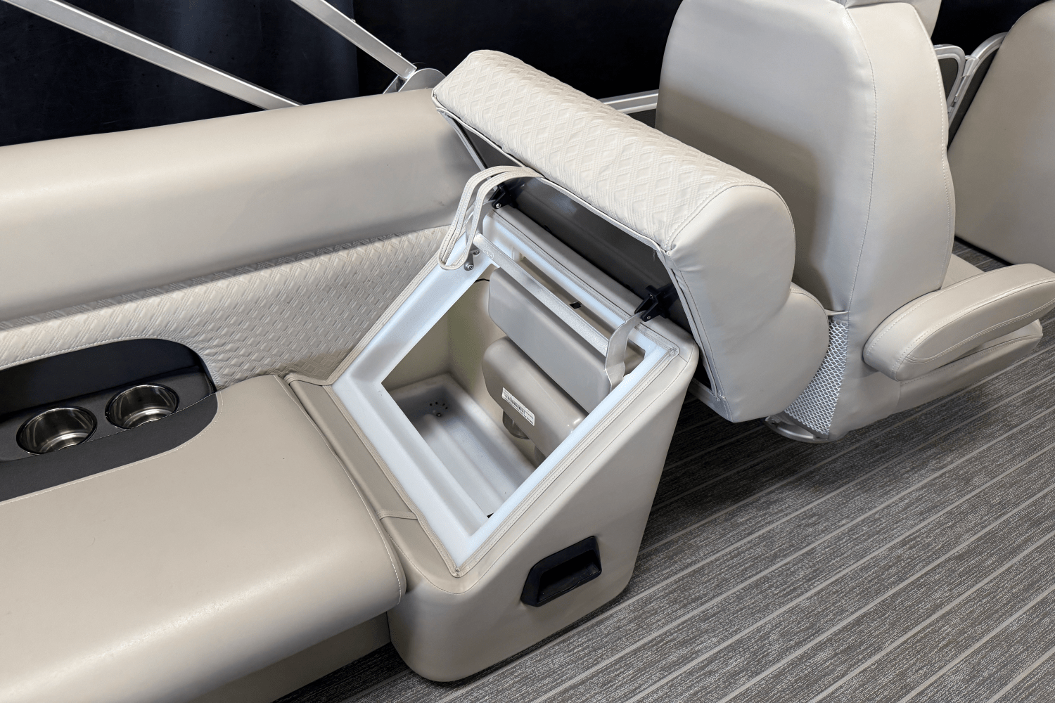 2022 Premier 230 Sunsation Image Thumbnail #30