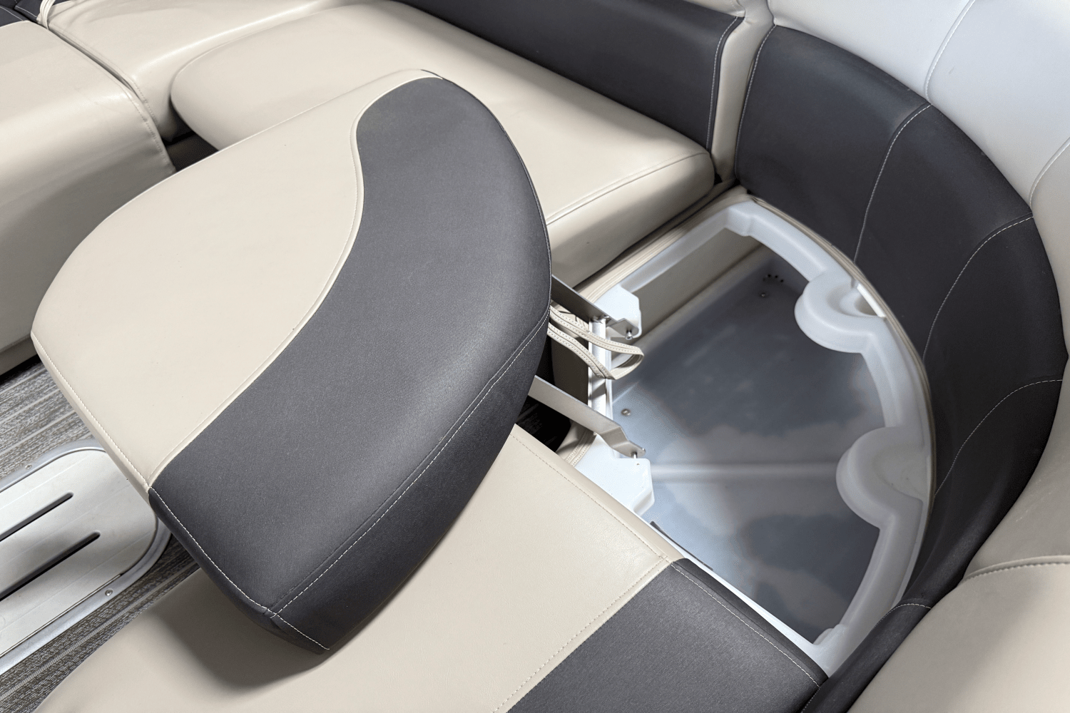 2022 Premier 230 Sunsation Image Thumbnail #69