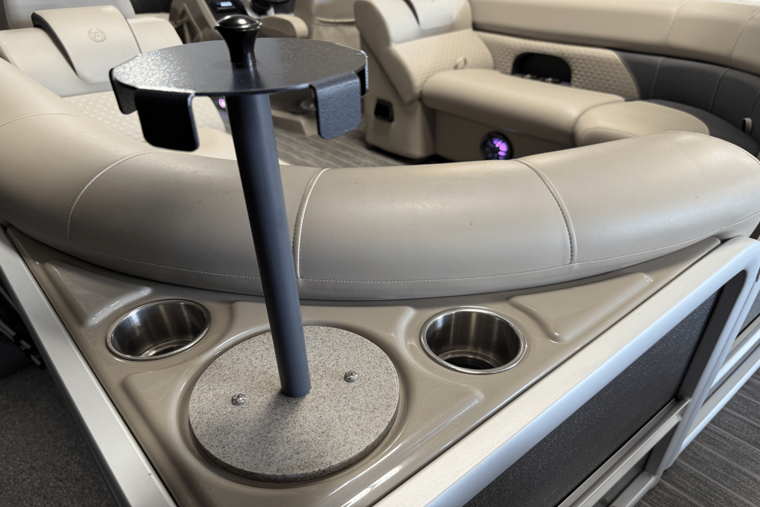 2022 Premier 230 Sunsation Image Thumbnail #23