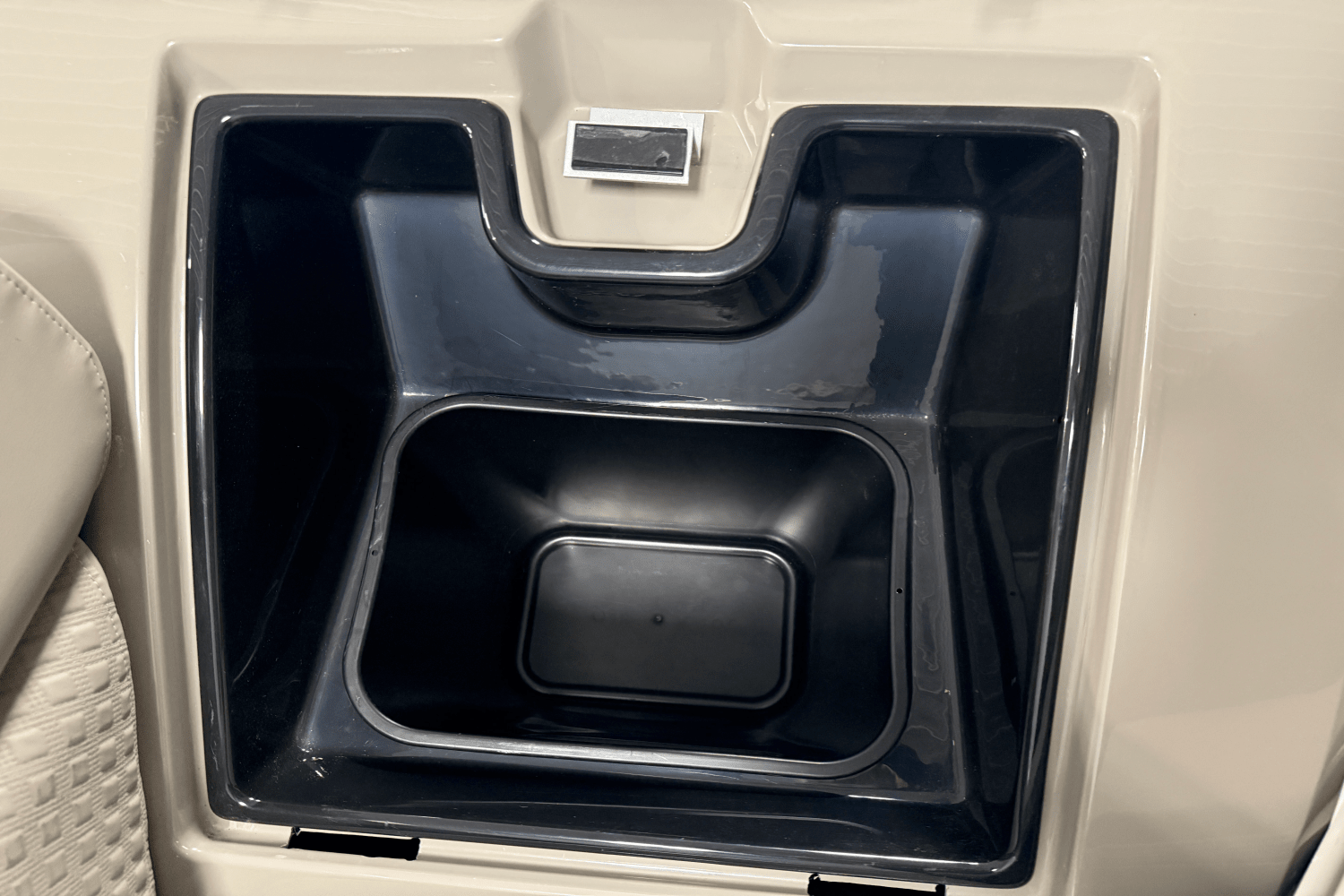 2022 Premier 230 Sunsation Image Thumbnail #75