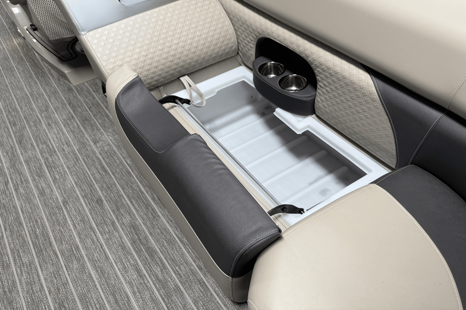 2022 Premier 230 Sunsation Image Thumbnail #35