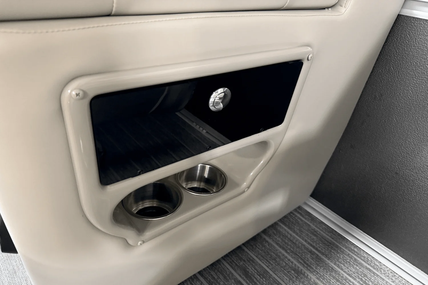 2022 Premier 230 Sunsation Image Thumbnail #44