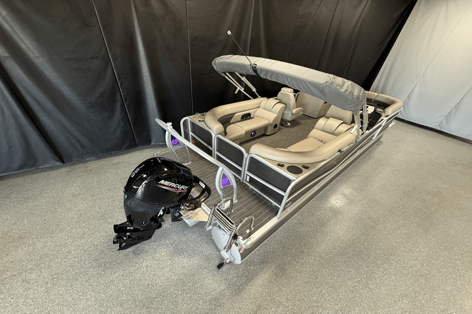 2022 Premier 230 Sunsation Image Thumbnail #11