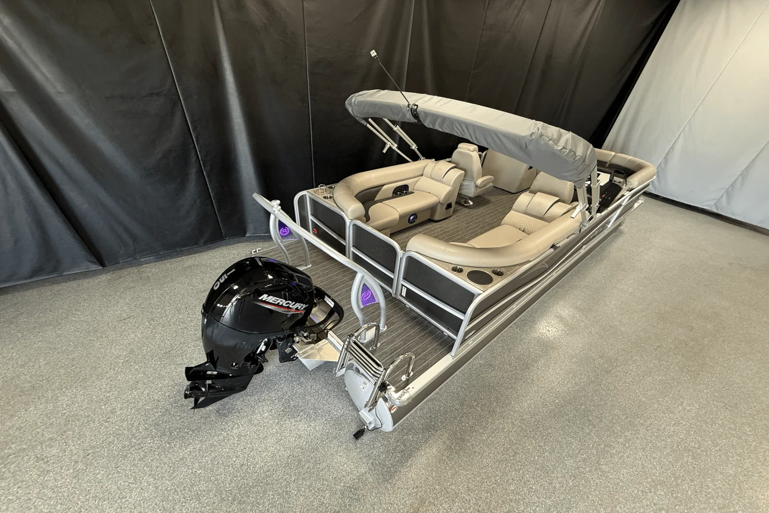 2022 Premier 230 Sunsation Image Thumbnail #11