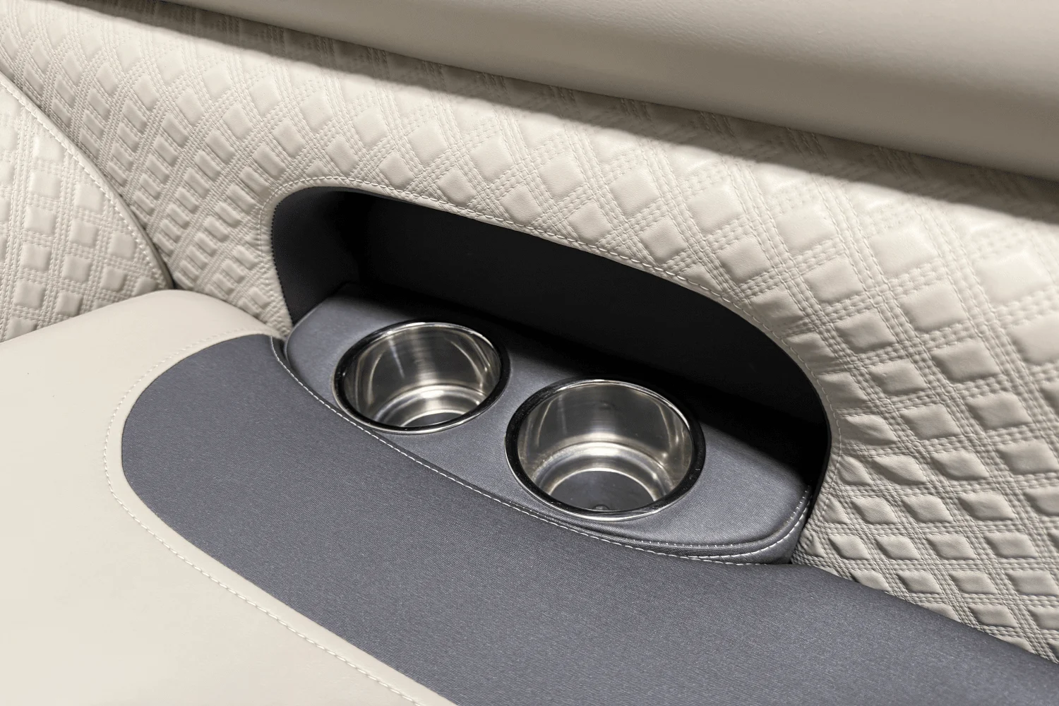 2022 Premier 230 Sunsation Image Thumbnail #36