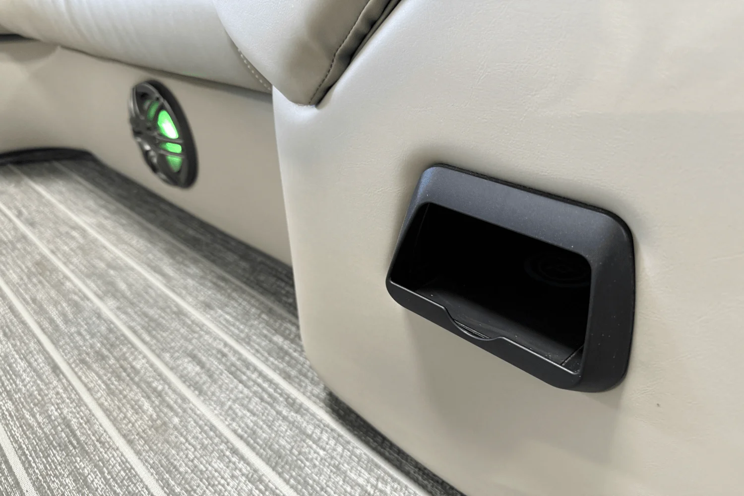 2022 Premier 230 Sunsation Image Thumbnail #32