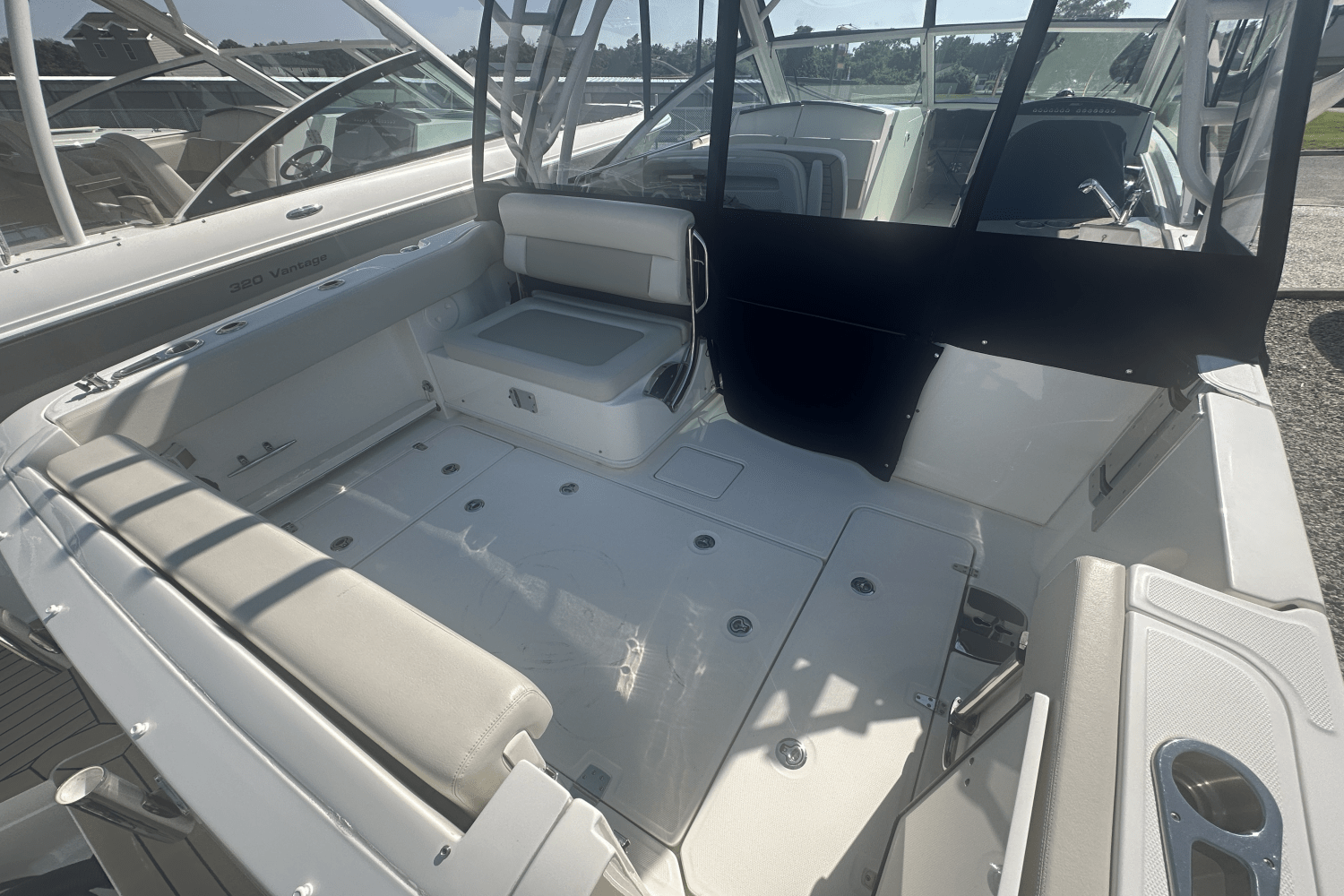 2021 Boston Whaler 320 Vantage Image Thumbnail #7