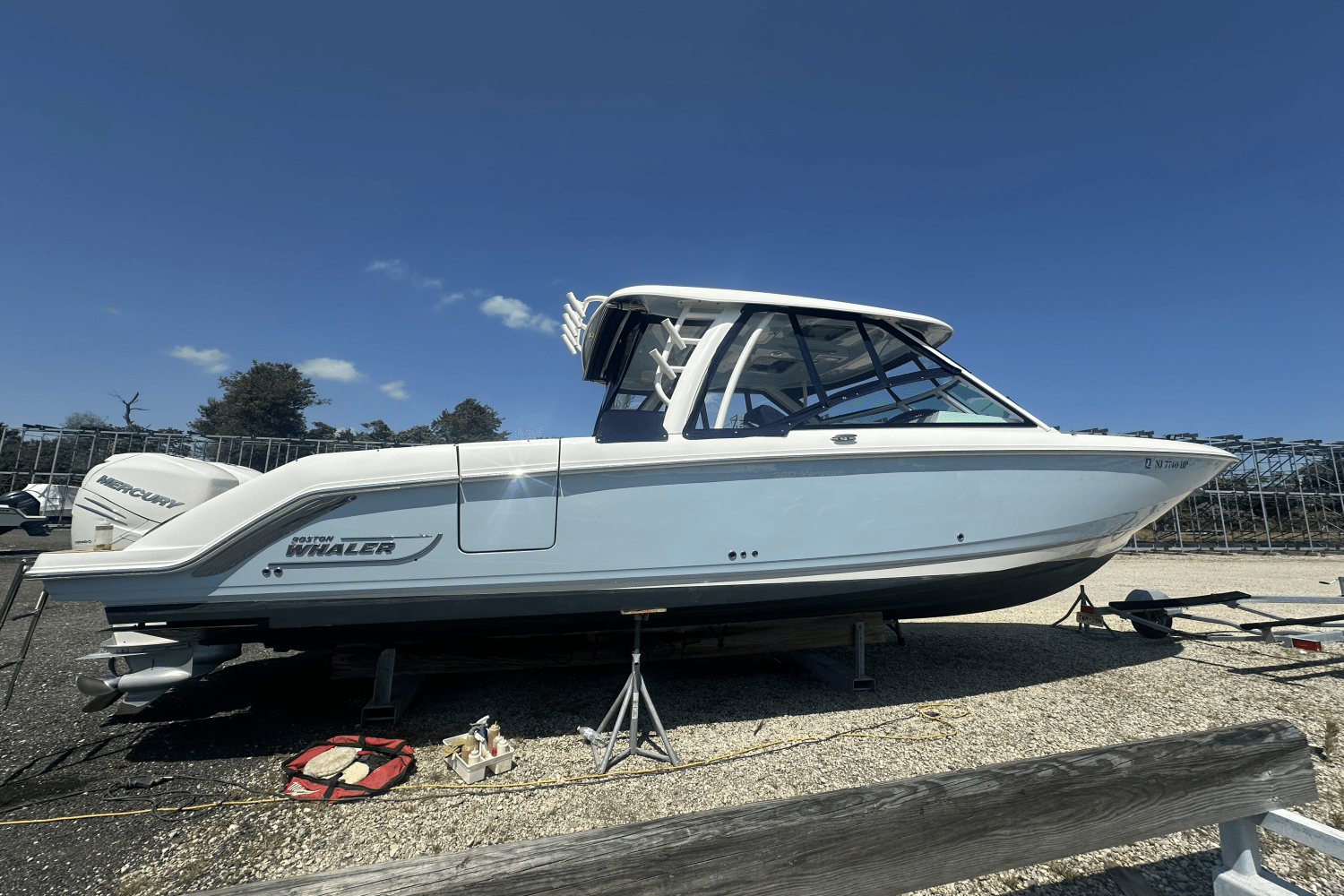 2021 Boston Whaler 320 Vantage Image Thumbnail #4