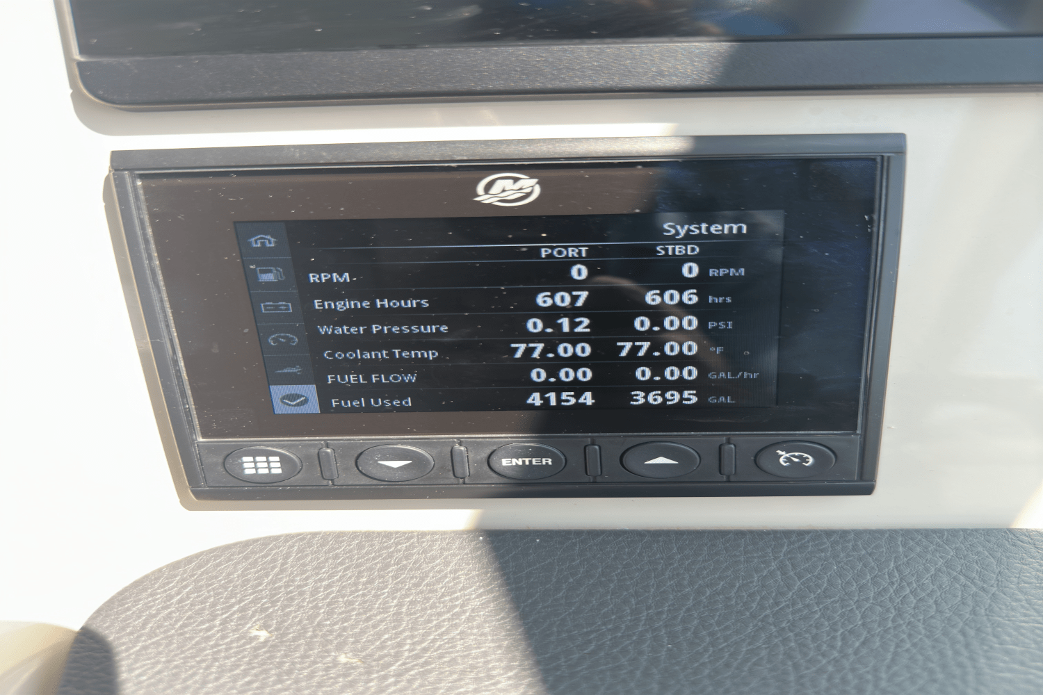 2021 Boston Whaler 320 Vantage Image Thumbnail #31
