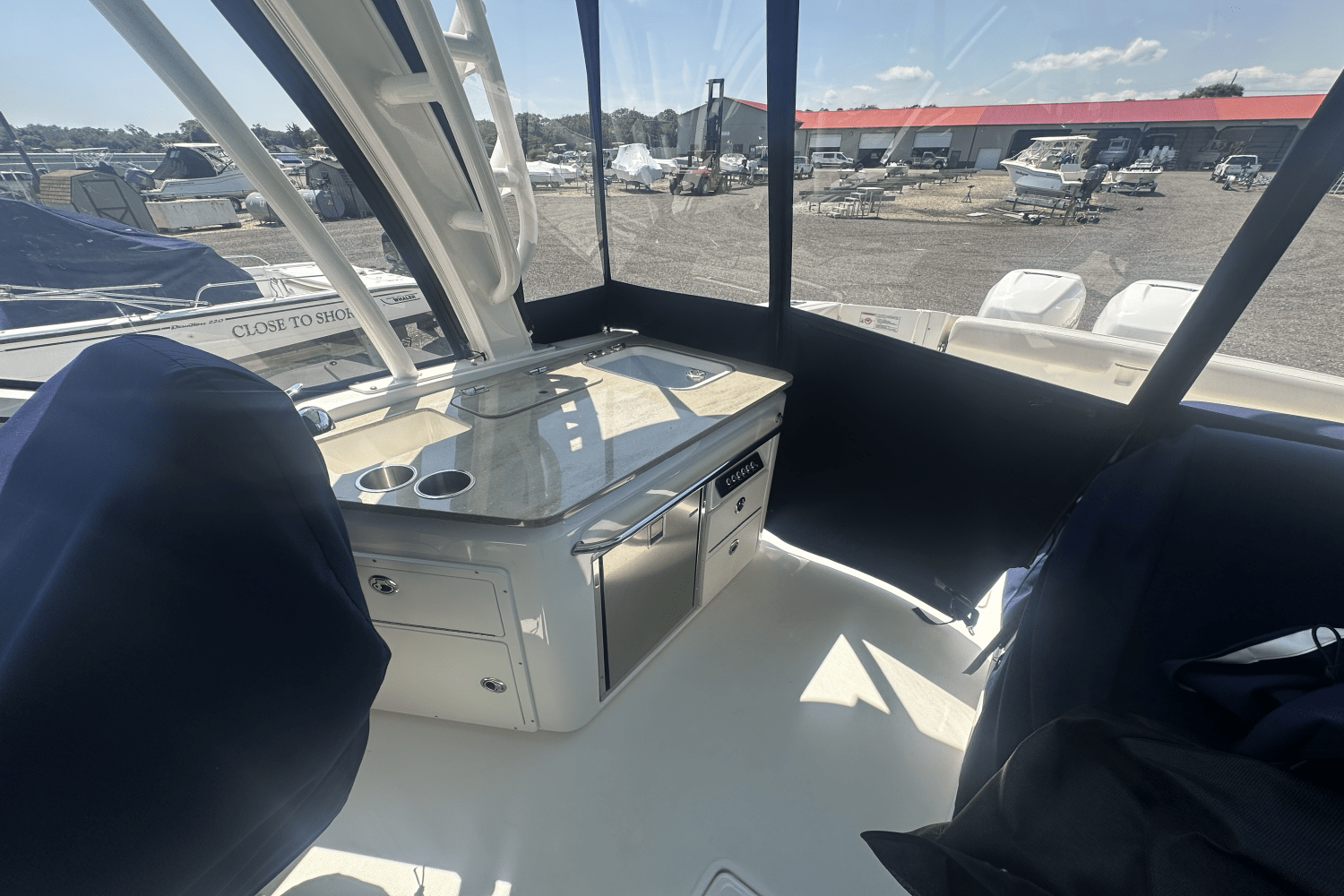 2021 Boston Whaler 320 Vantage Image Thumbnail #13