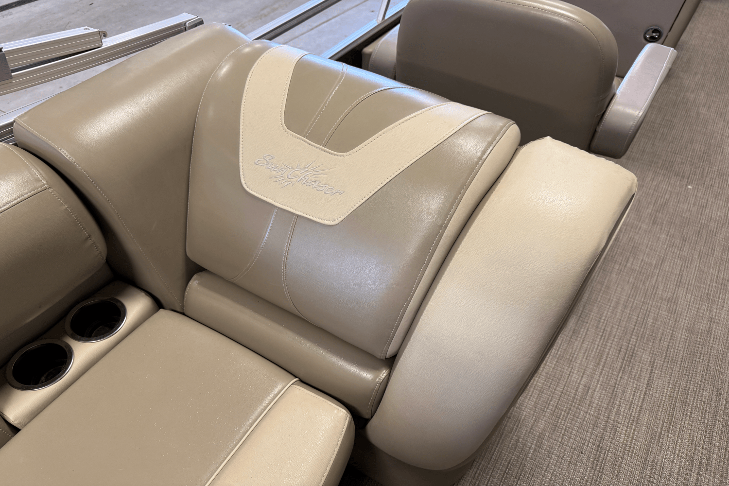 2019 Smokercraft SUNCHASER GENEVA22LD Image Thumbnail #17