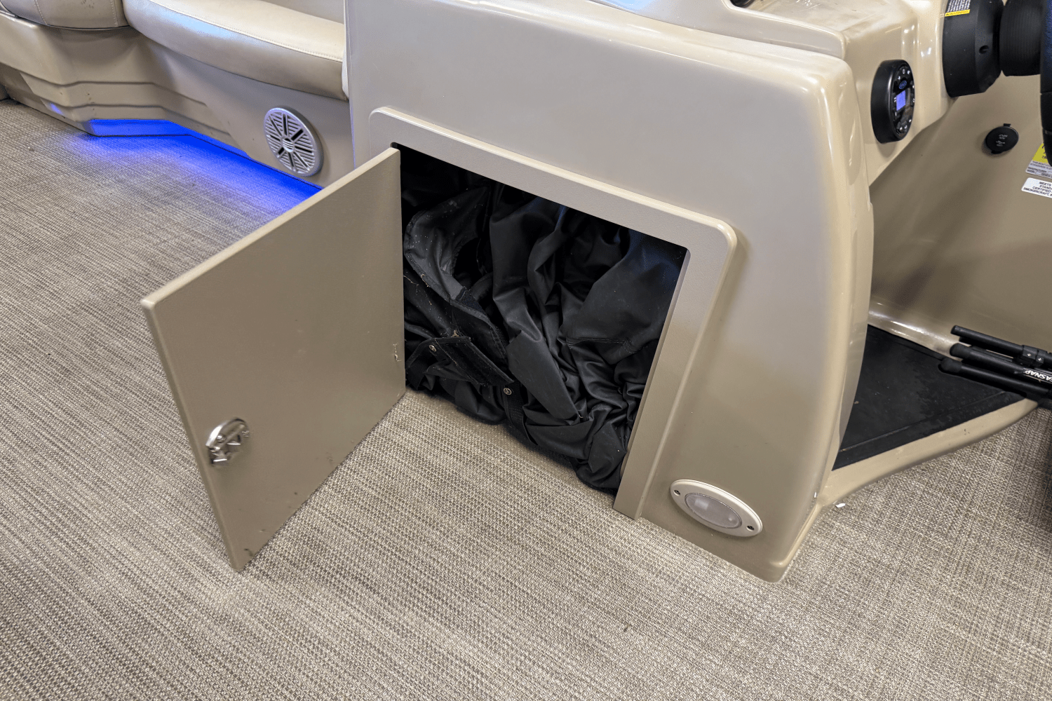 2019 Smokercraft SUNCHASER GENEVA22LD Image Thumbnail #48