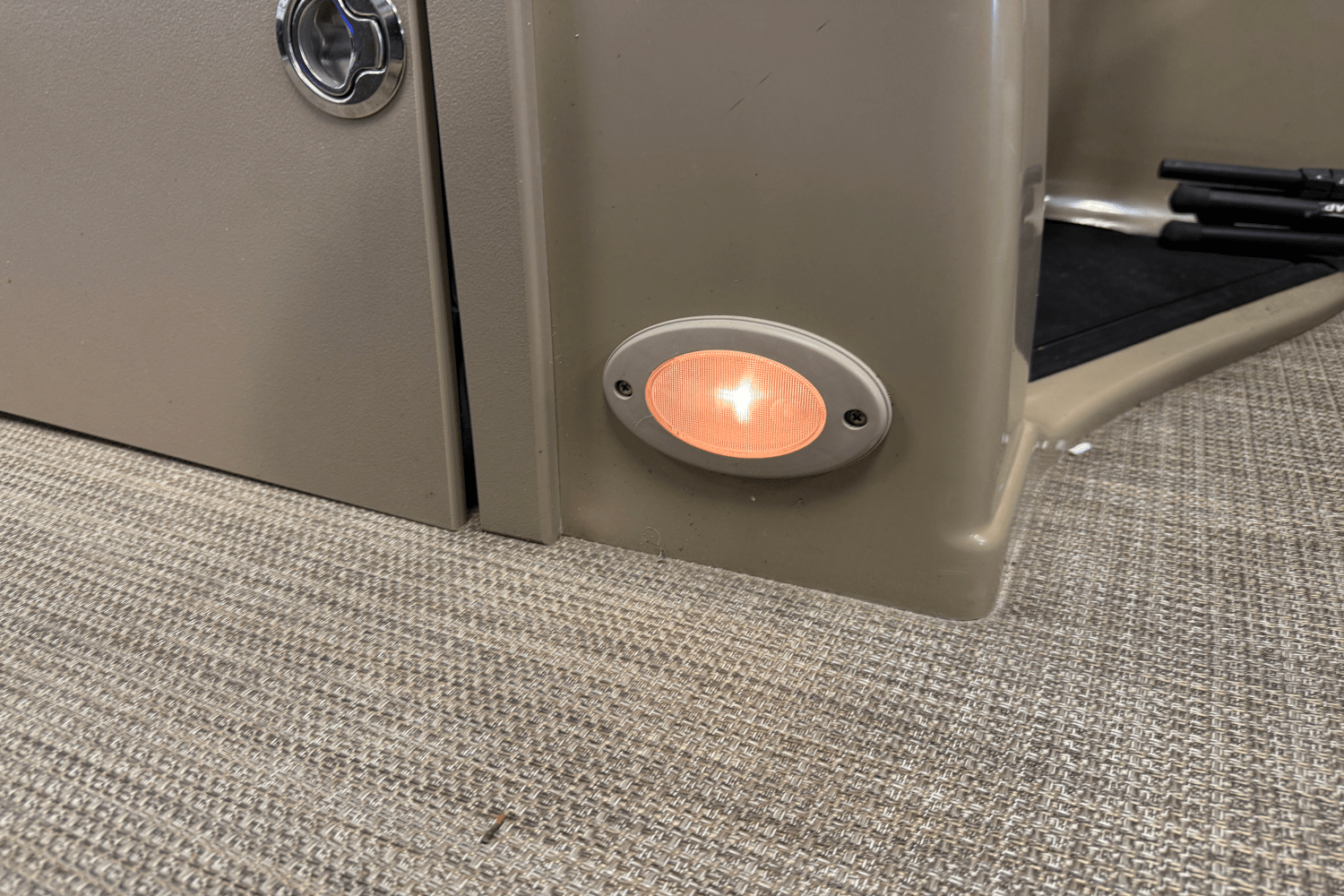 2019 Smokercraft SUNCHASER GENEVA22LD Image Thumbnail #47