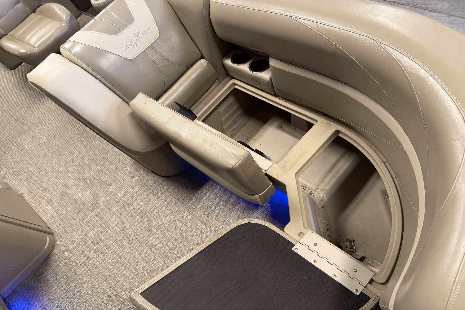 2019 Smokercraft SUNCHASER GENEVA22LD Image Thumbnail #54