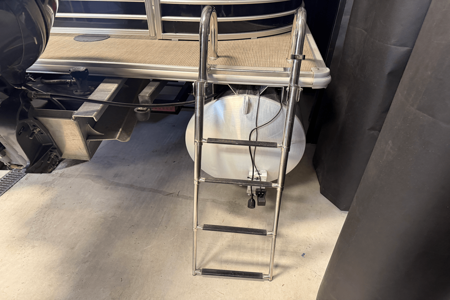 2019 Smokercraft SUNCHASER GENEVA22LD Image Thumbnail #8