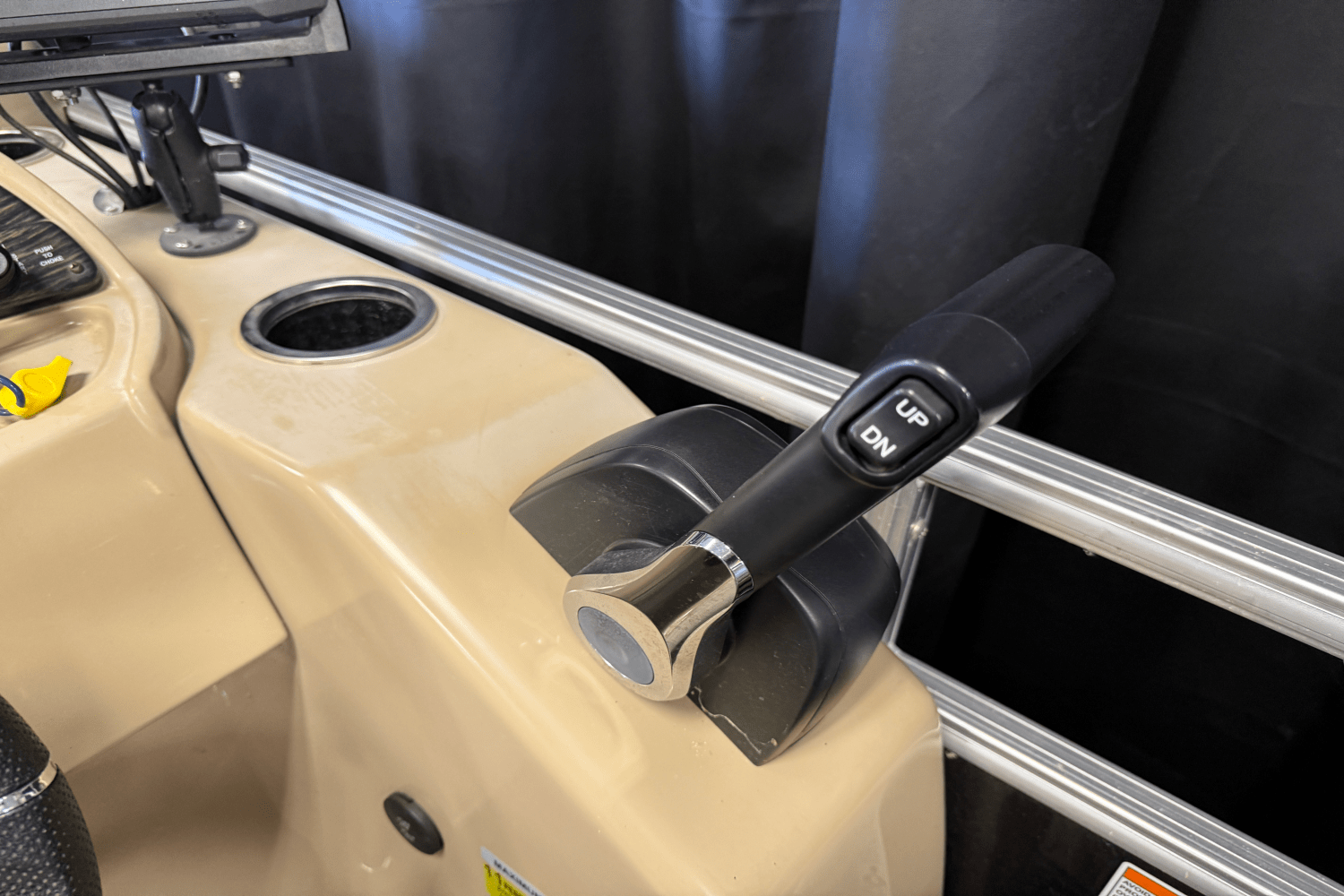 2019 Smokercraft SUNCHASER GENEVA22LD Image Thumbnail #43