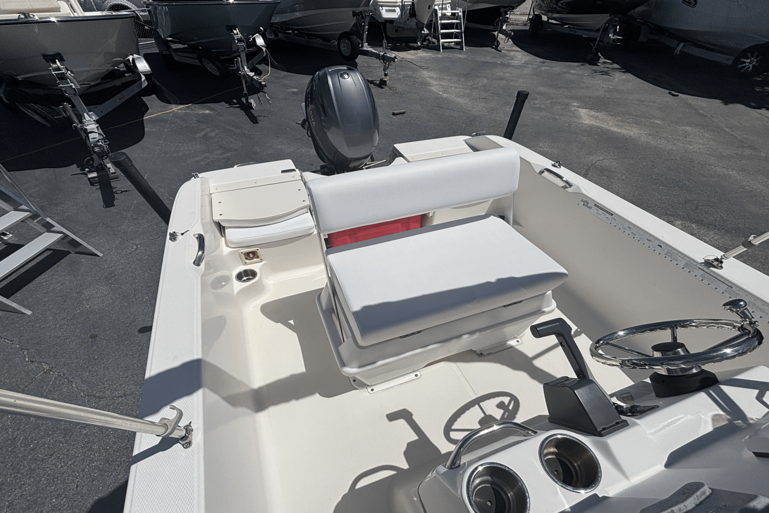 2017 Robalo R160 Image Thumbnail #5