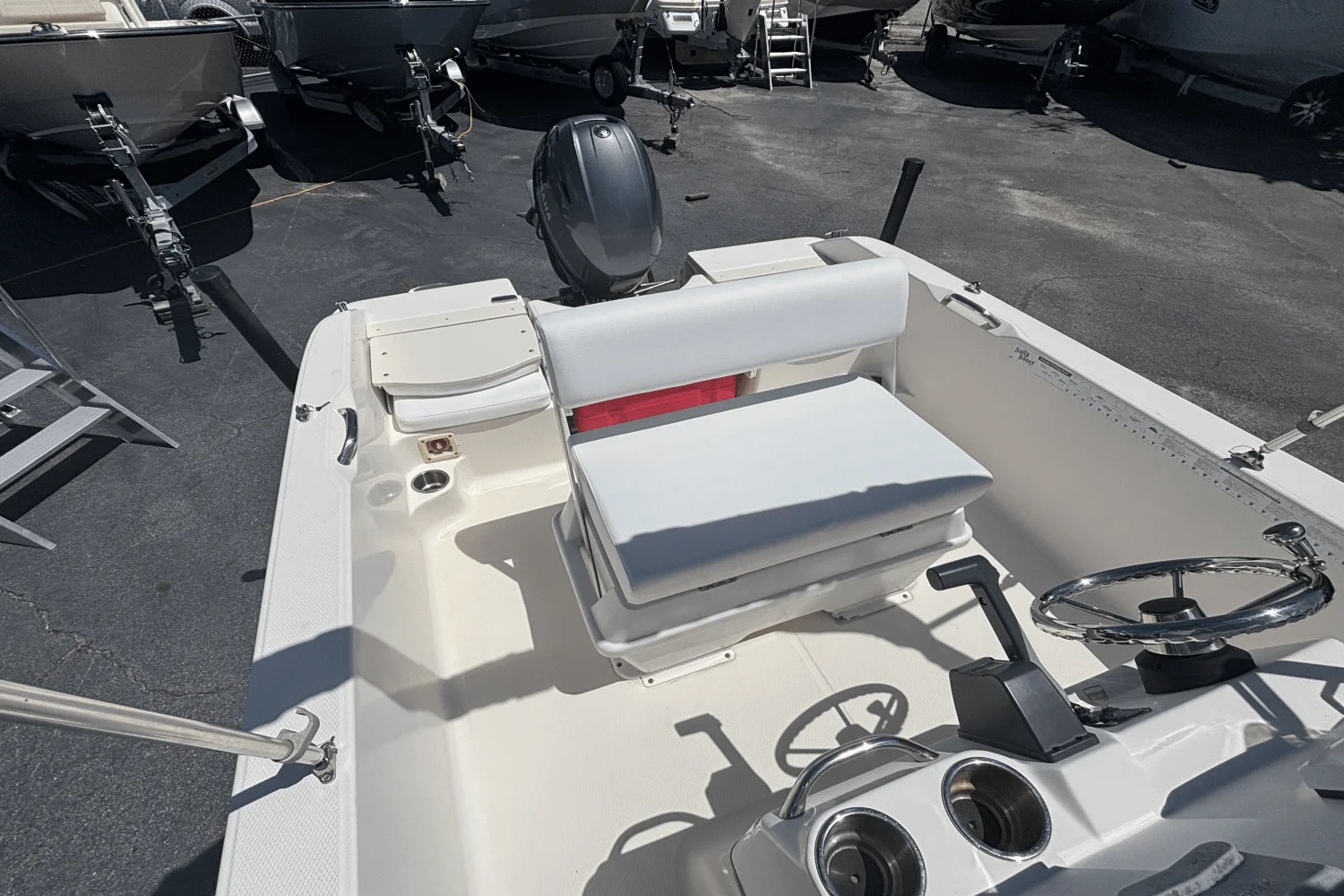 2017 Robalo R160 Image Thumbnail #5