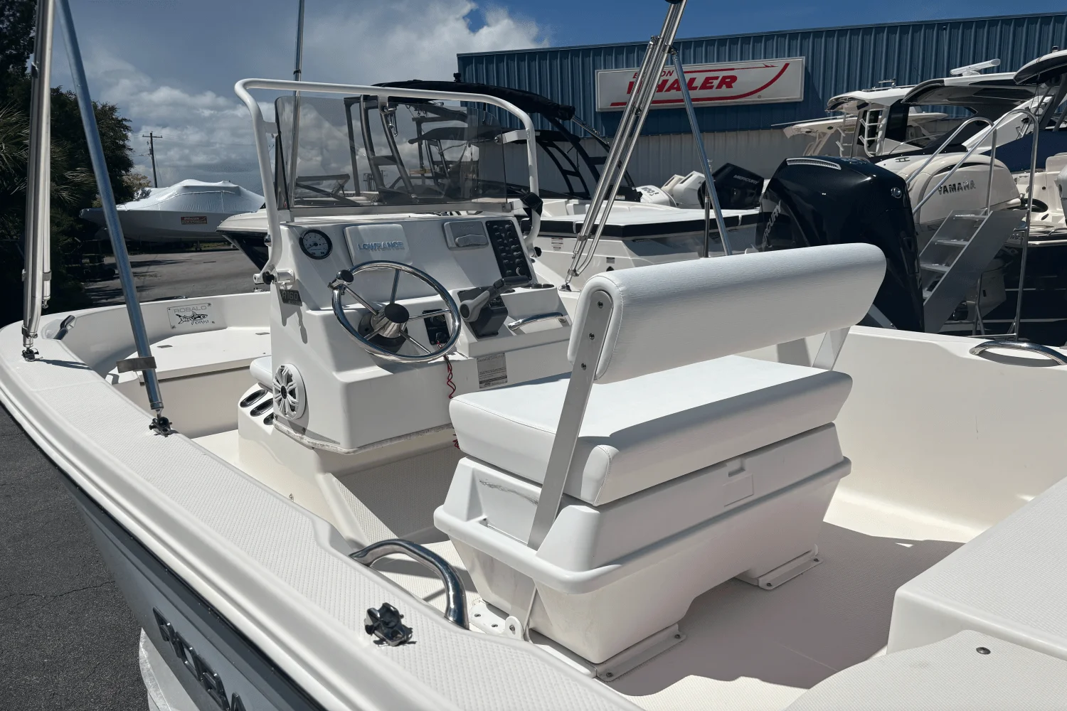 2017 Robalo R160 Image Thumbnail #7