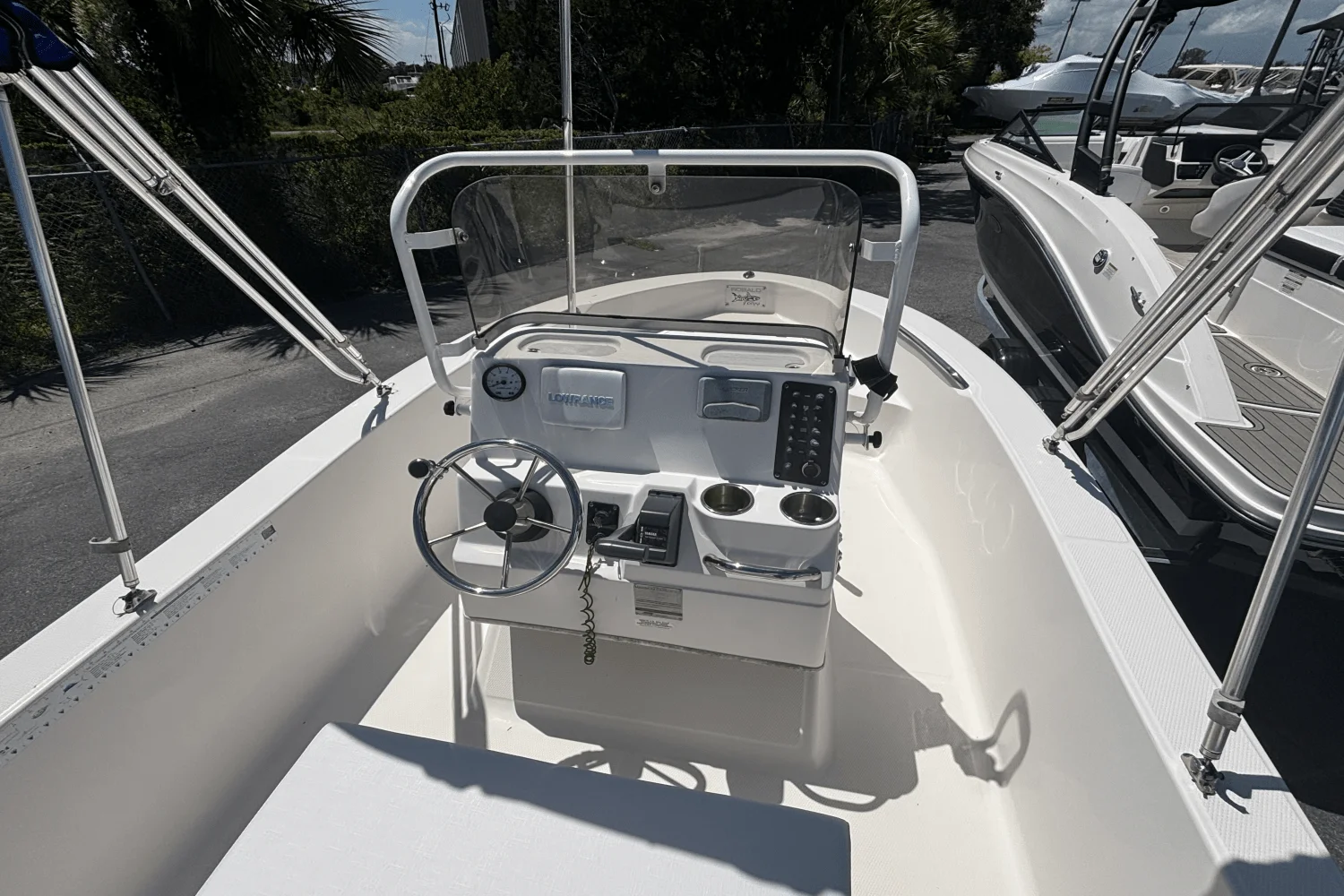 2017 Robalo R160 Image Thumbnail #8