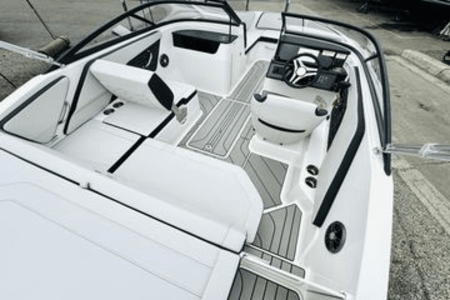 2024 Sea Ray 19 SPX Image Thumbnail #3