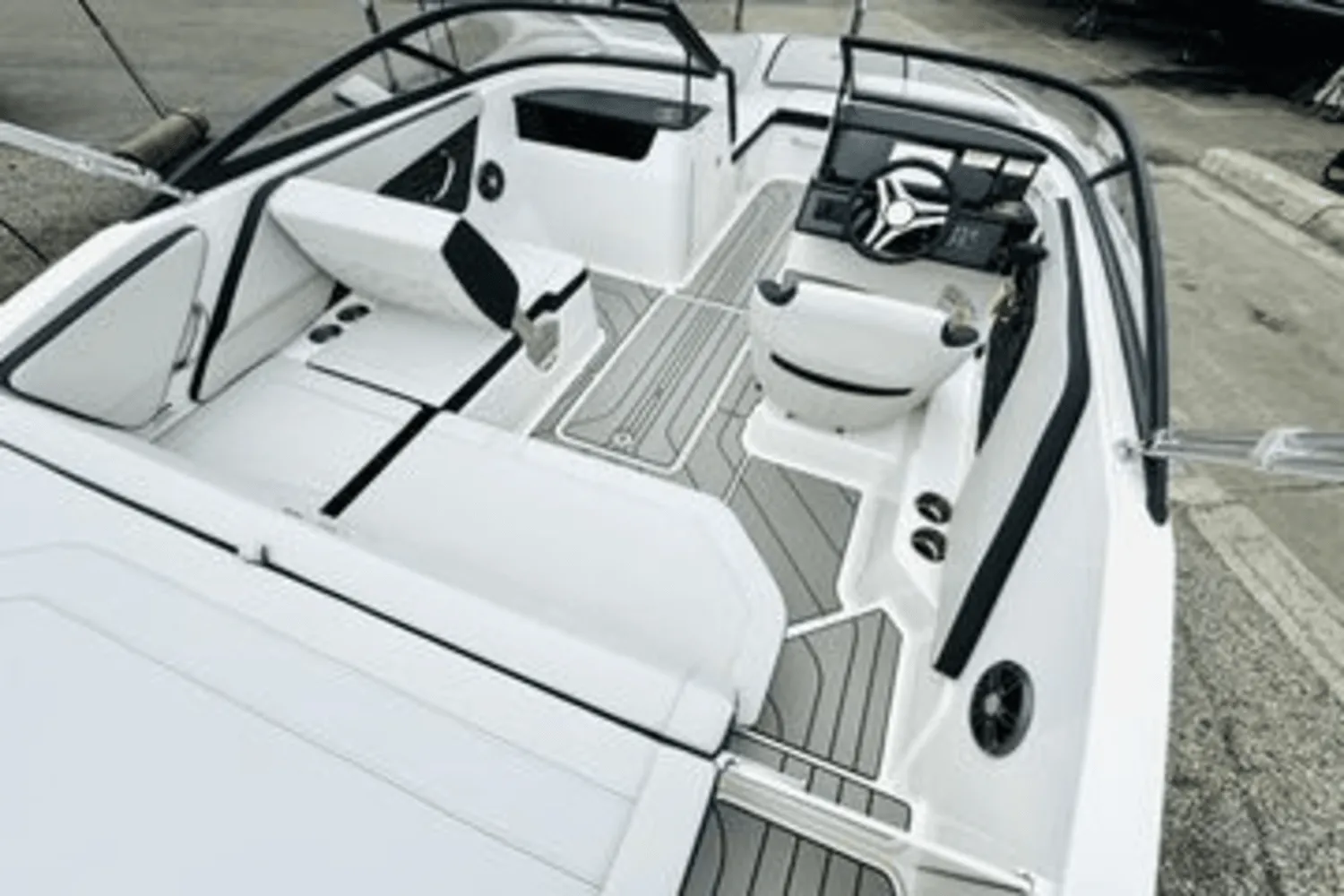 2024 Sea Ray 19 SPX Image Thumbnail #3