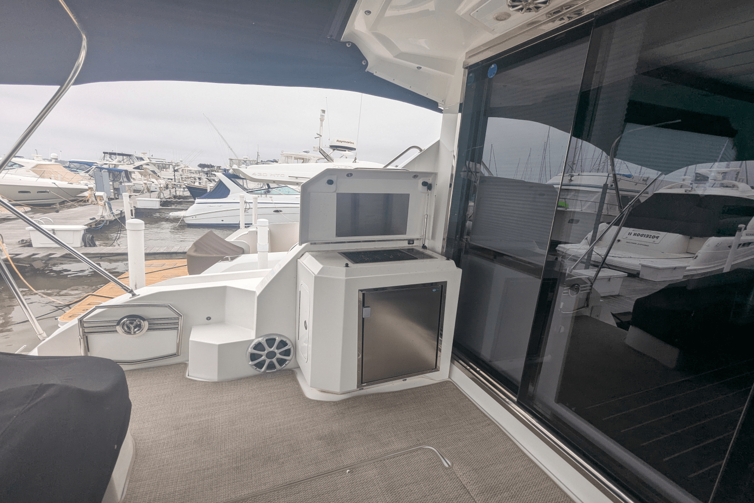 2013 Cruisers Yachts CANTIUS 48 Image Thumbnail #50