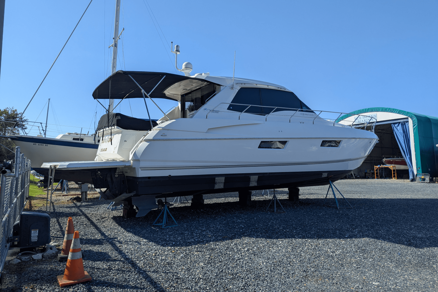 2013 Cruisers Yachts CANTIUS 48 Image Thumbnail #7