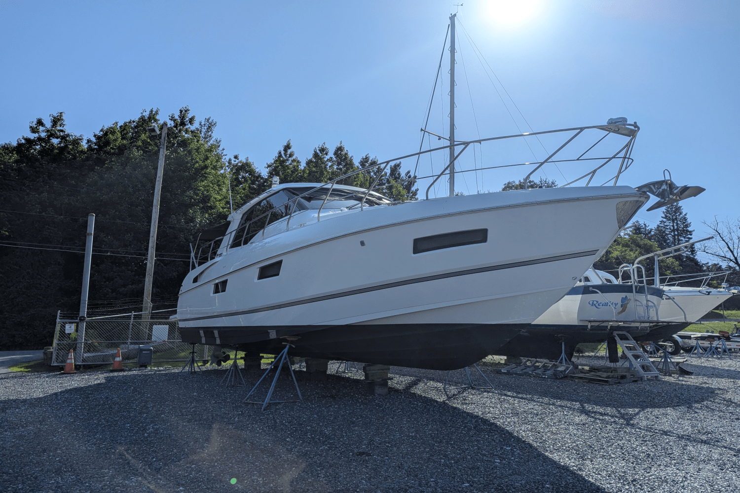 2013 Cruisers Yachts CANTIUS 48 Image Thumbnail #5