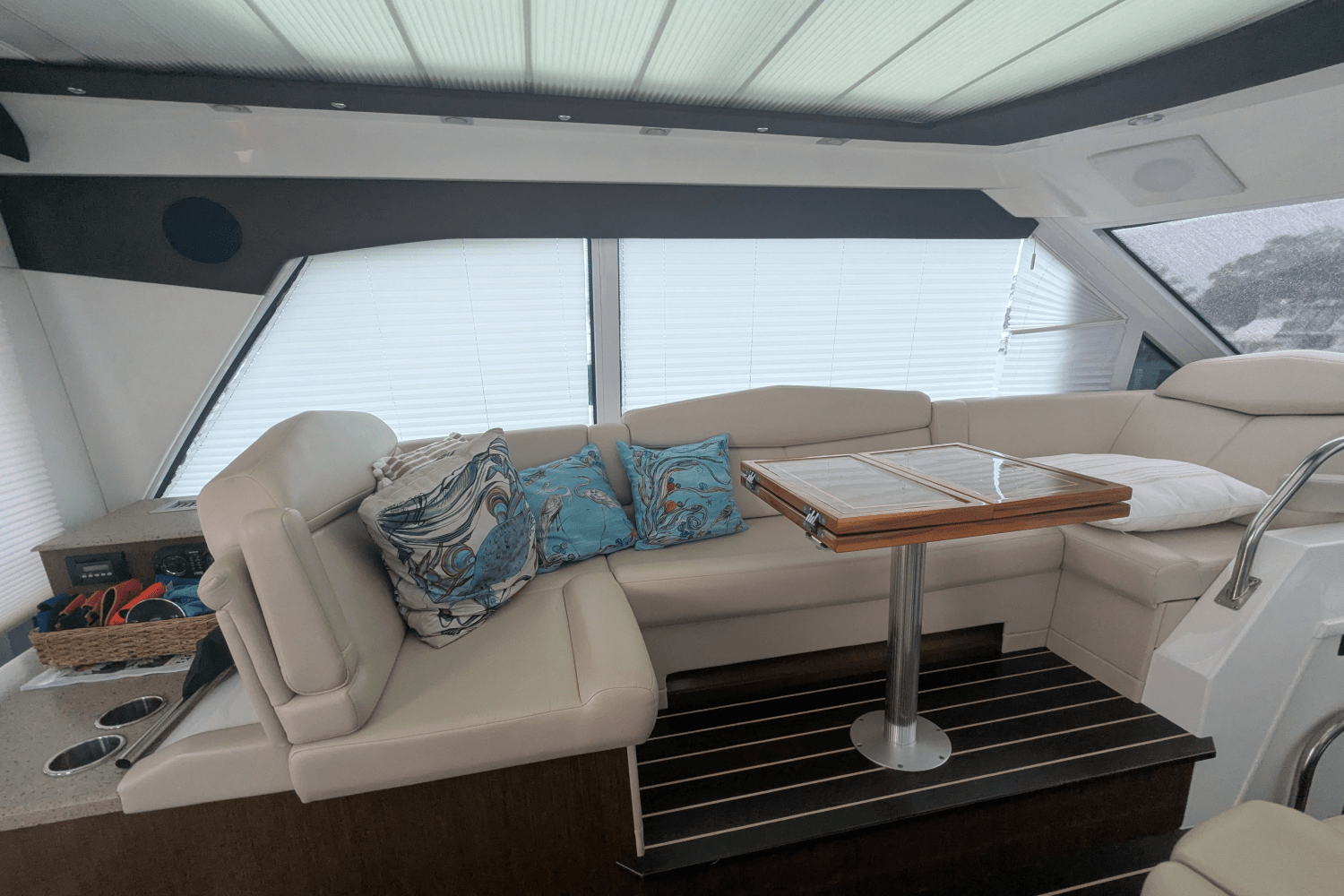 2013 Cruisers Yachts CANTIUS 48 Image Thumbnail #34