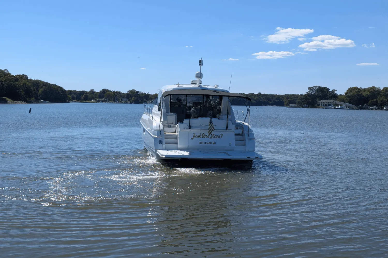 2013 Cruisers Yachts 48 CANTIUS Image Thumbnail #2