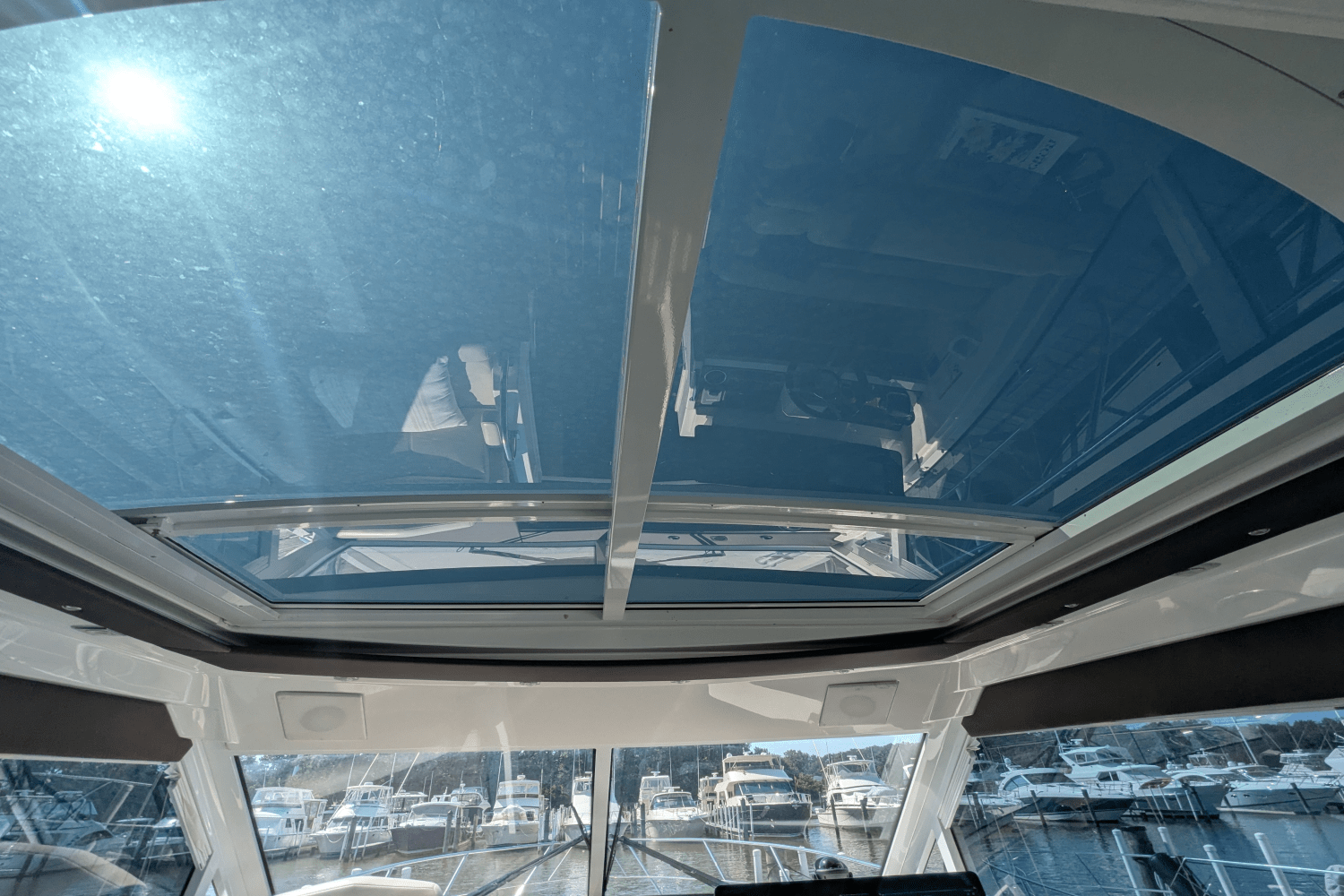 2013 Cruisers Yachts CANTIUS 48 Image Thumbnail #21
