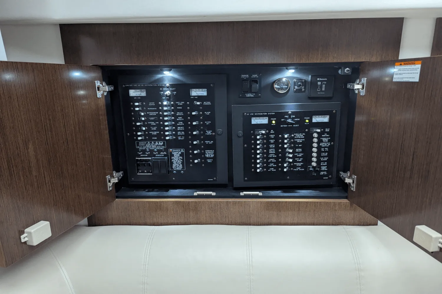 2013 Cruisers Yachts 48 CANTIUS Image Thumbnail #45