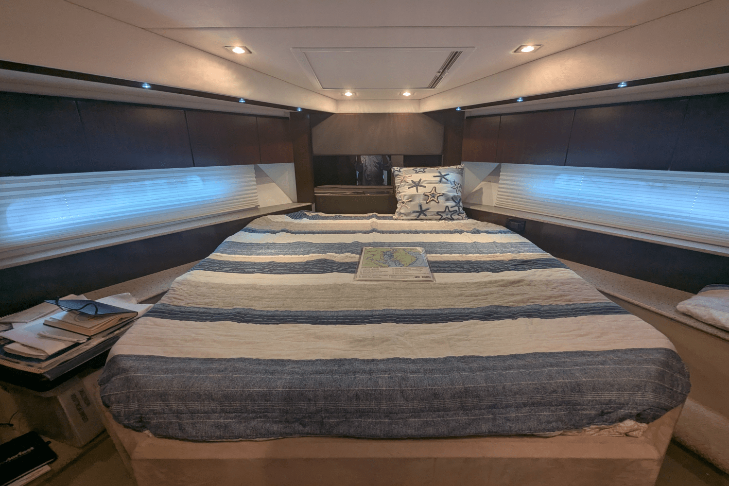 2013 Cruisers Yachts CANTIUS 48 Image Thumbnail #37