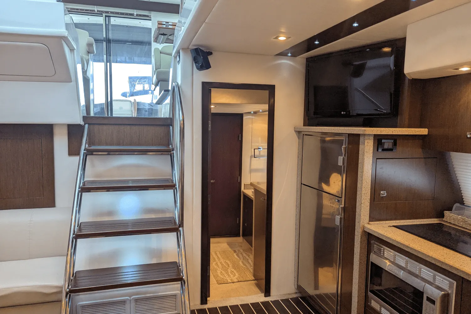 2013 Cruisers Yachts 48 CANTIUS Image Thumbnail #60