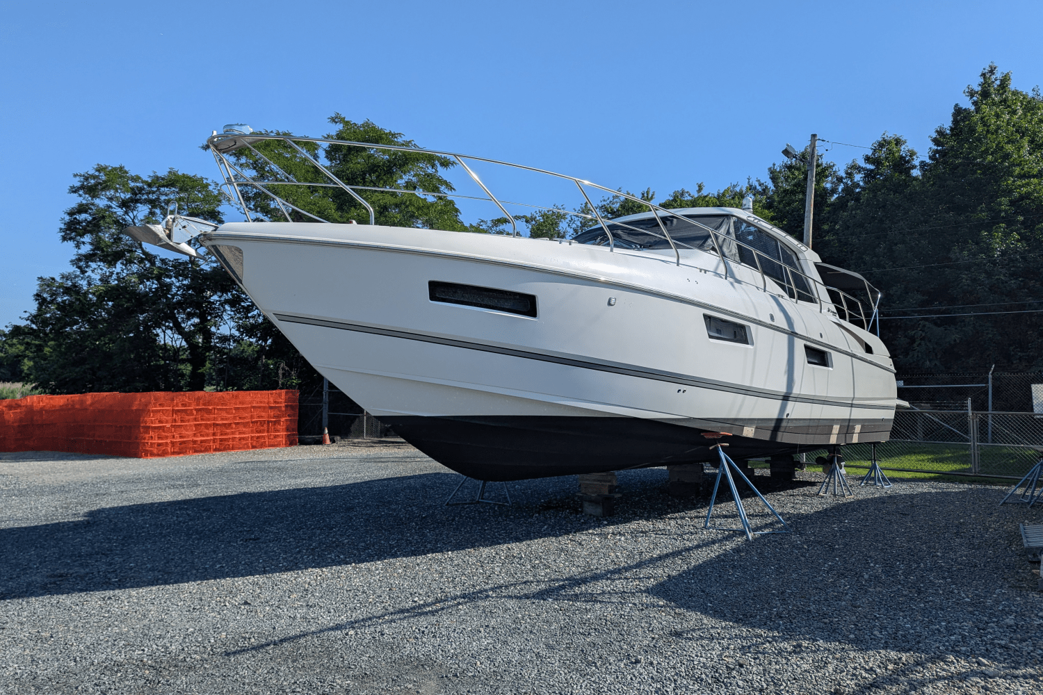 2013 Cruisers Yachts CANTIUS 48 Image Thumbnail #3