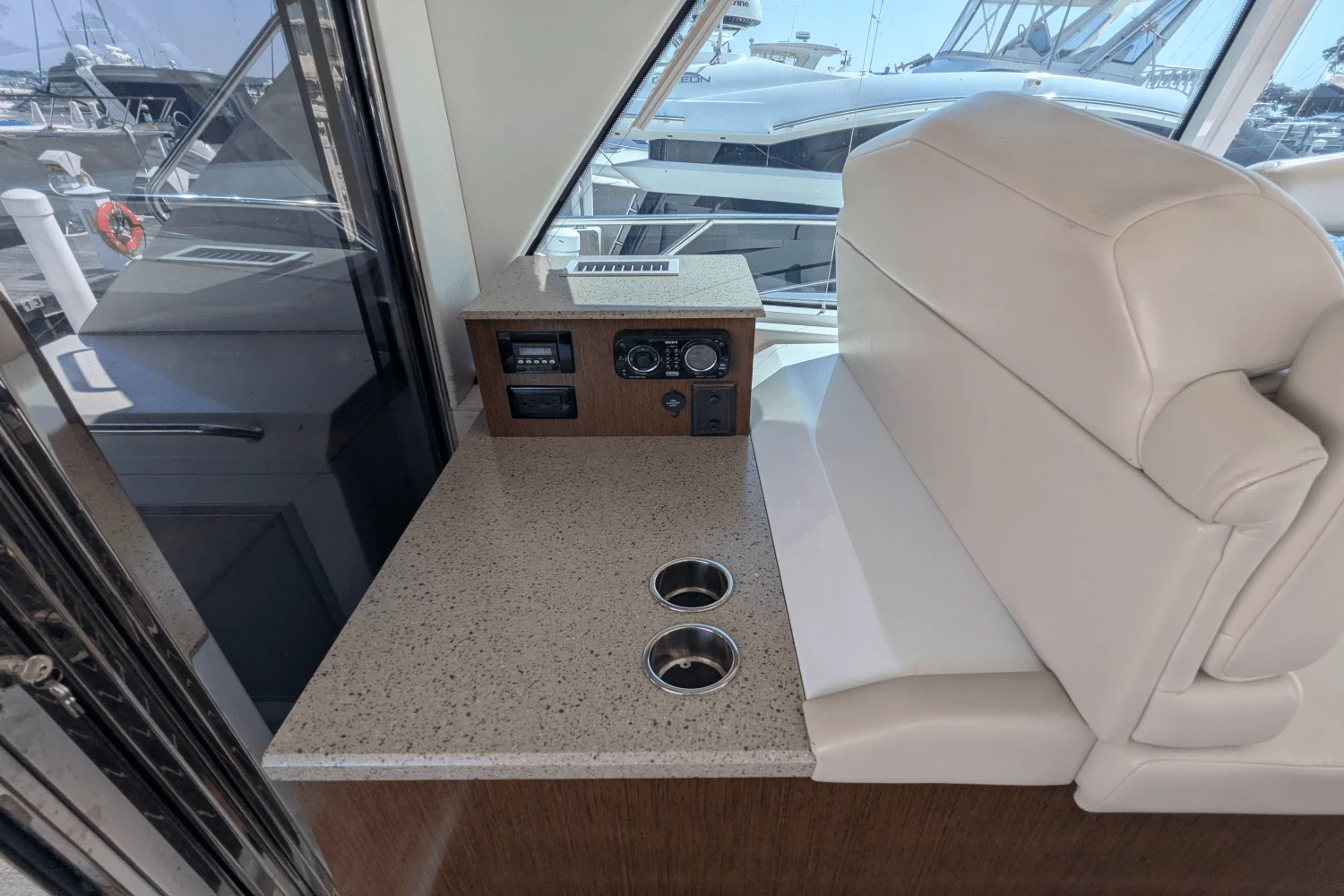 2013 Cruisers Yachts 48 CANTIUS Image Thumbnail #41