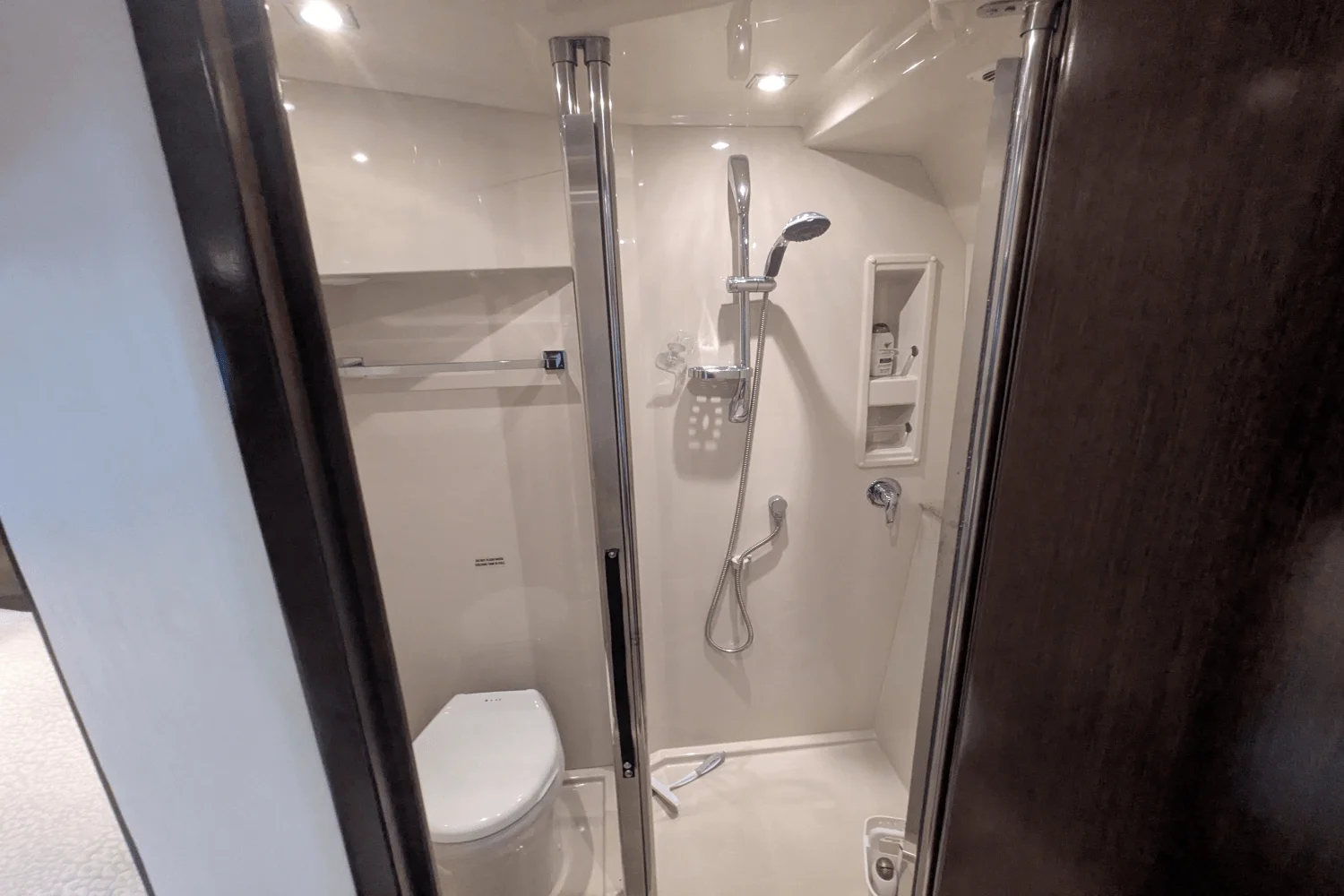 2013 Cruisers Yachts 48 CANTIUS Image Thumbnail #59