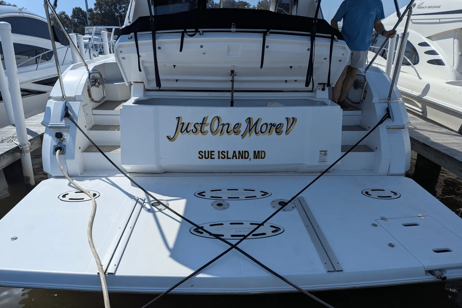 2013 Cruisers Yachts 48 CANTIUS Image Thumbnail #18