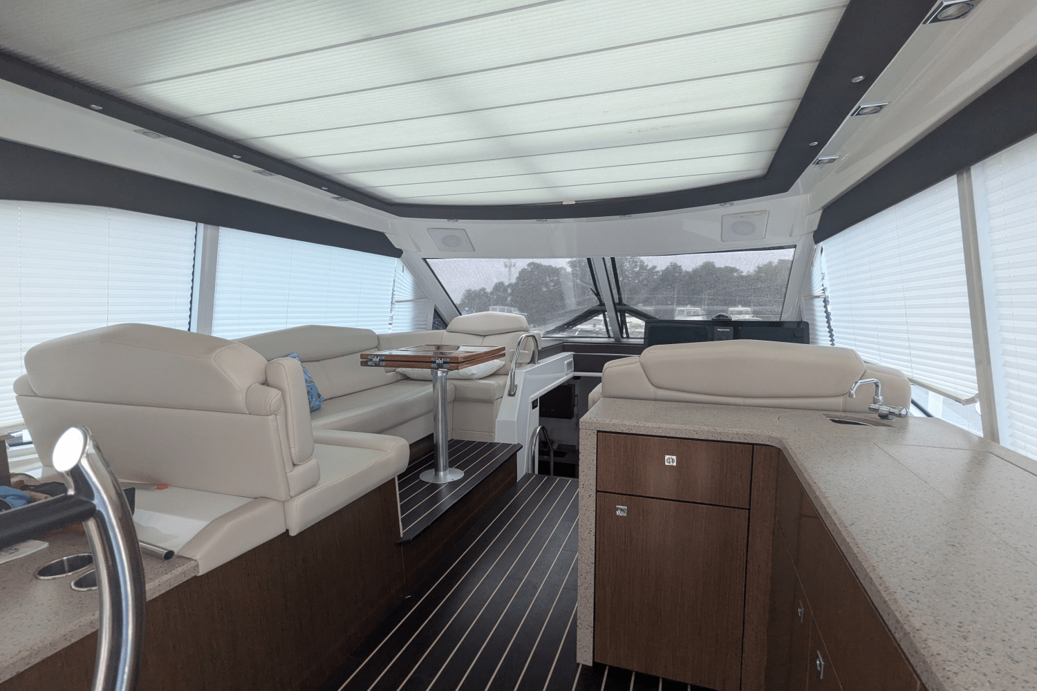 2013 Cruisers Yachts CANTIUS 48 Image Thumbnail #33