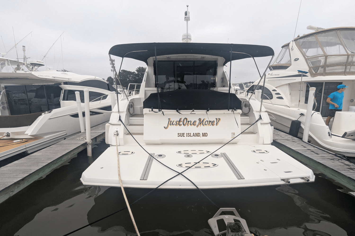 2013 Cruisers Yachts CANTIUS 48 Image Thumbnail #11
