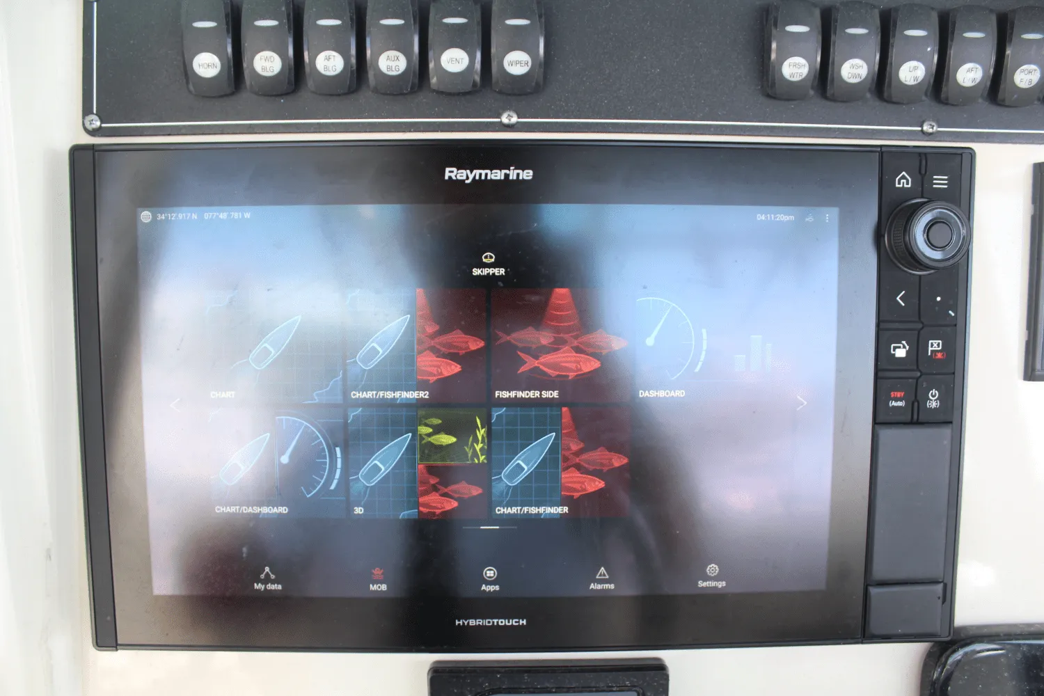 2020 Boston Whaler 250 OUTRAGE Image Thumbnail #30