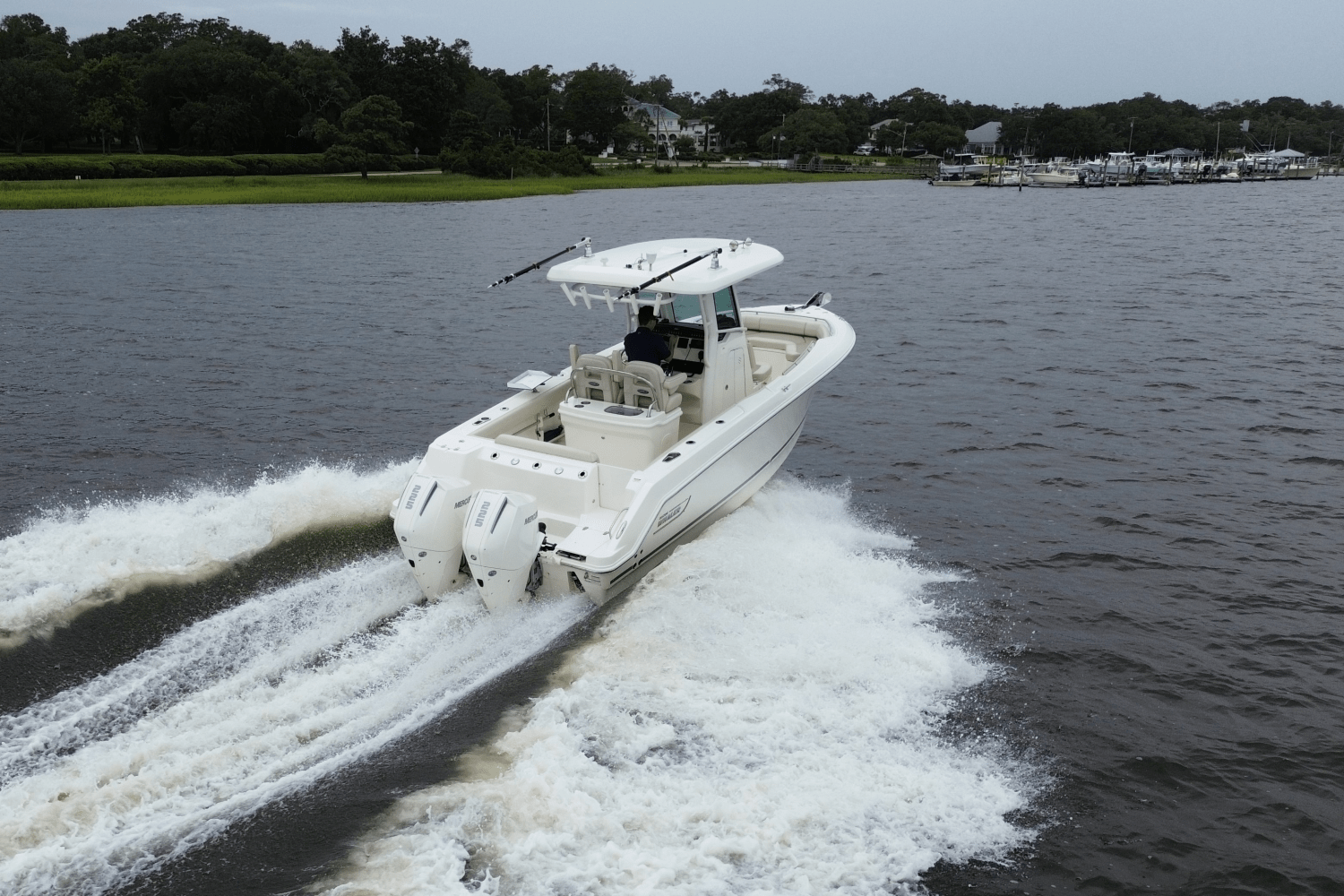 2020 Boston Whaler 250 OUTRAGE Image Thumbnail #4
