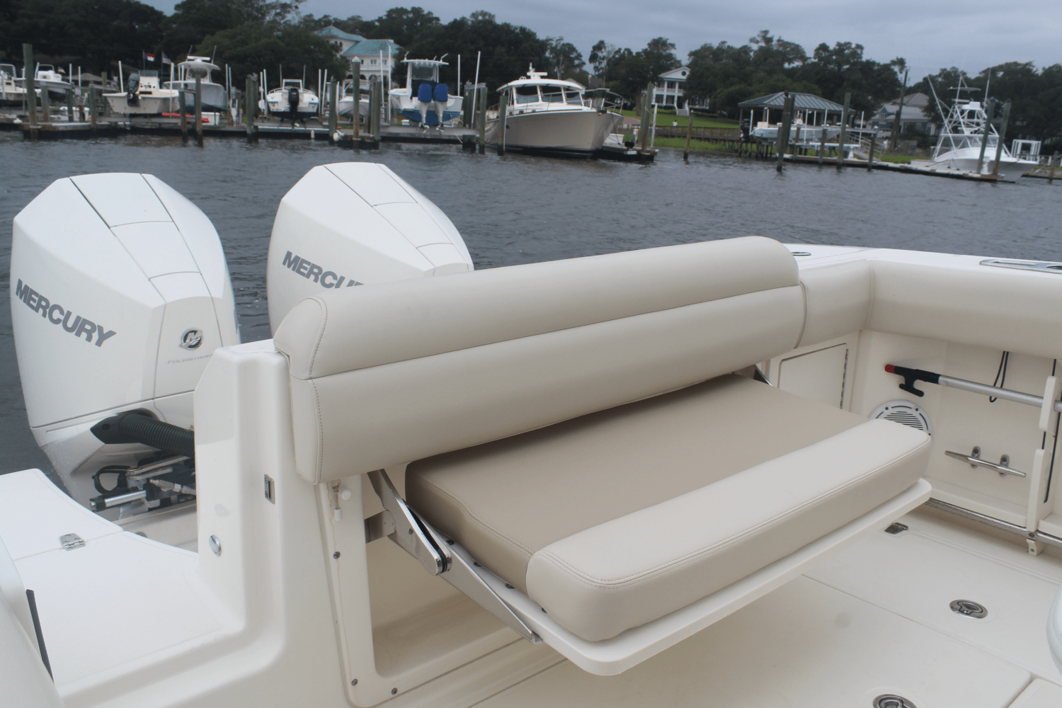 2020 Boston Whaler 250 OUTRAGE Image Thumbnail #22