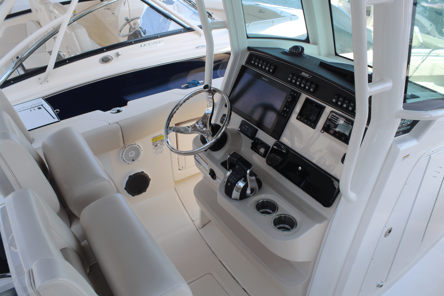 2020 Boston Whaler 250 OUTRAGE Image Thumbnail #28